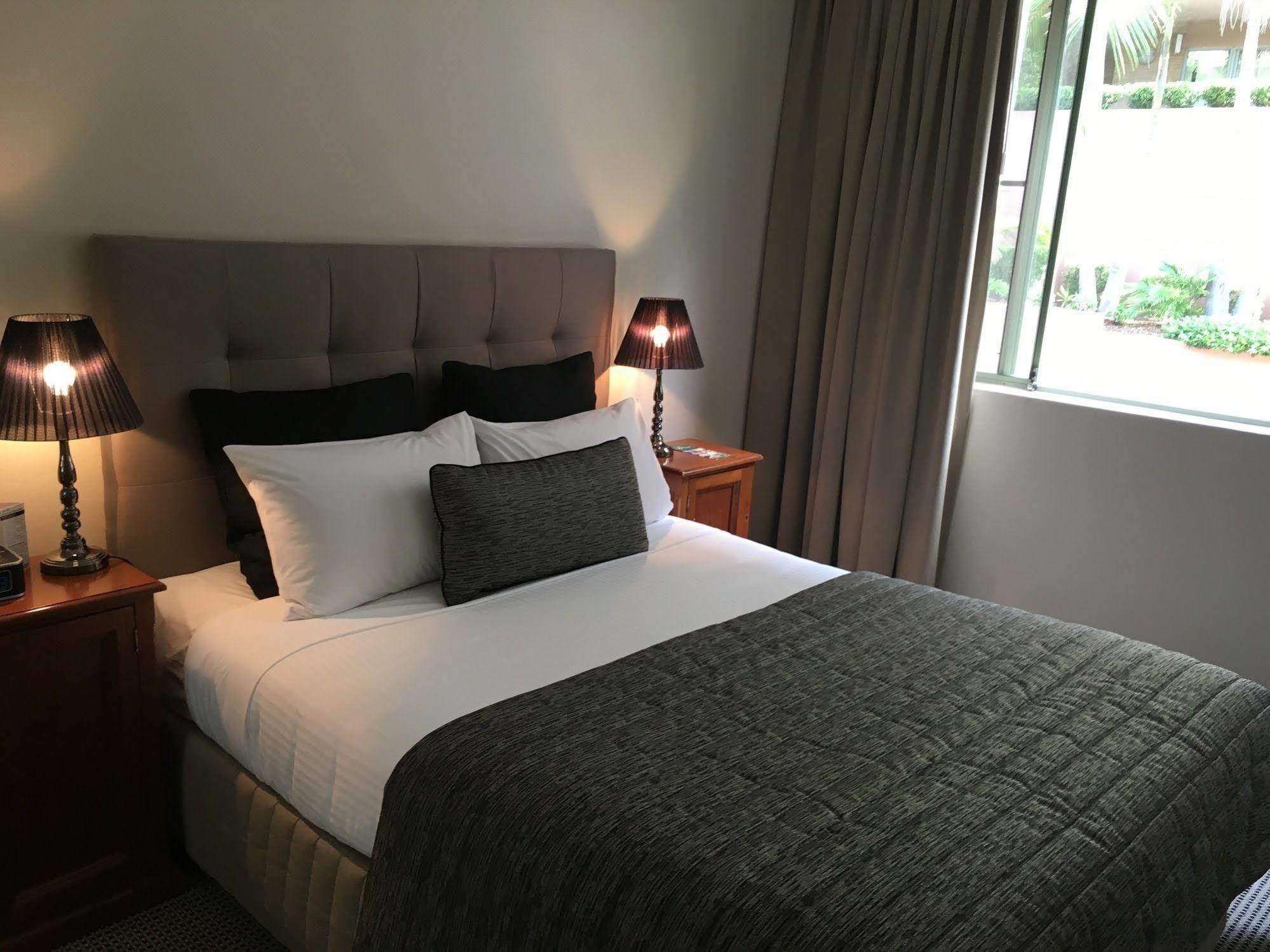 The Belmore Apartments Hotel Уолонгонг Екстериор снимка